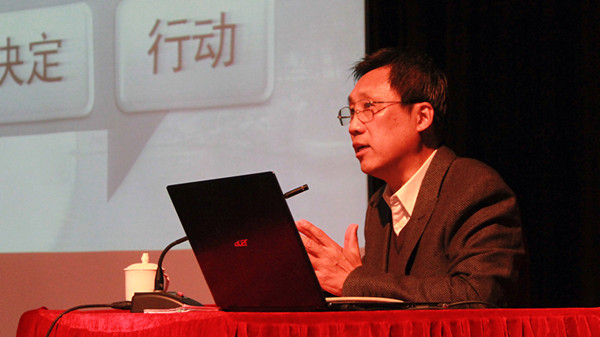 51视频
启动2015级新生团支书培训工作
