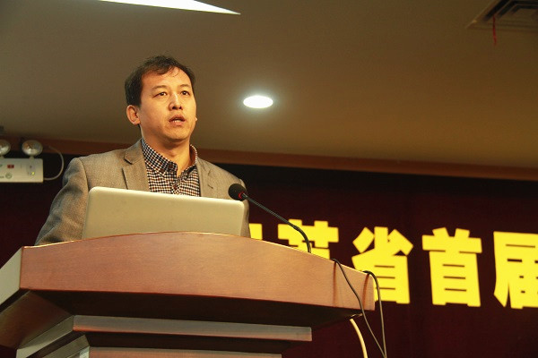 【人民网】江苏省首届大学生校园媒体峰会在51视频
顺利召开